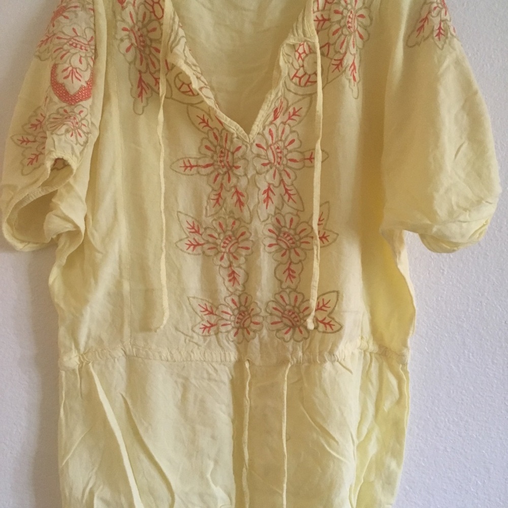 ANTHROPOLOGIE Summer Blouse